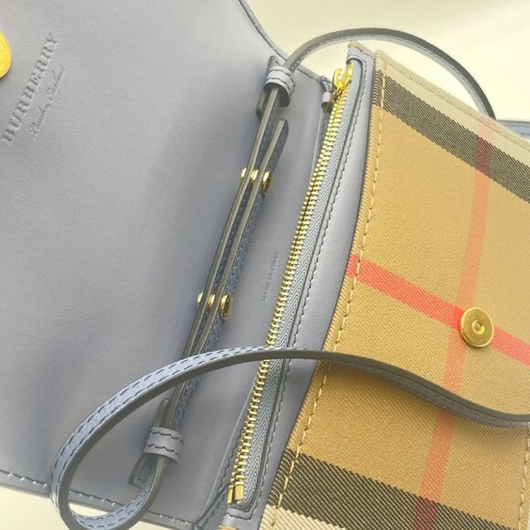 NWT Burberry Grained Calfskin House check Tartan Mix Hampshire WOC - Picture 4 of 7